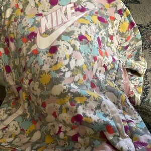 Nike Multicolor Floral Sweatshirt youth XL